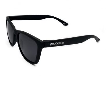 black diagonal 3